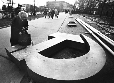 �ն�30�������������ҵĸĸ�ɰ��롰�߸��Դ���