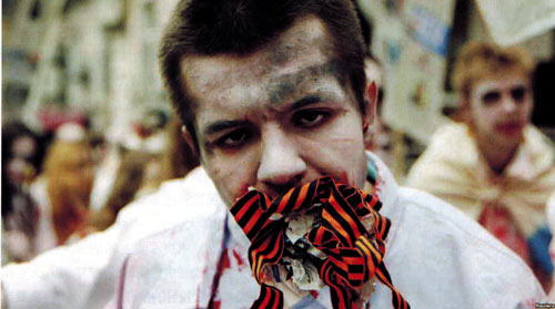 ŷ��������������ս��ͨ��С�顱 ����Զ�����ս�Ž�