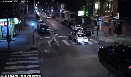 Ч��ISIS���ӷ����ѳǾ����13ǹ