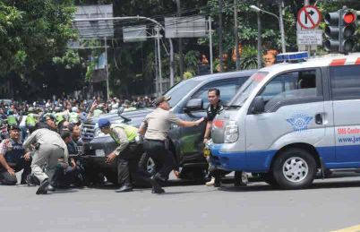 ����˹��������������͸����