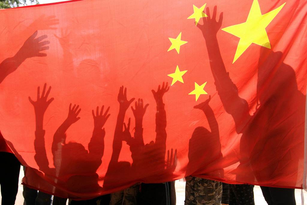 ���죺��߽�ʦ���� ƽ�����ʲ����ڵ��ع���Ա