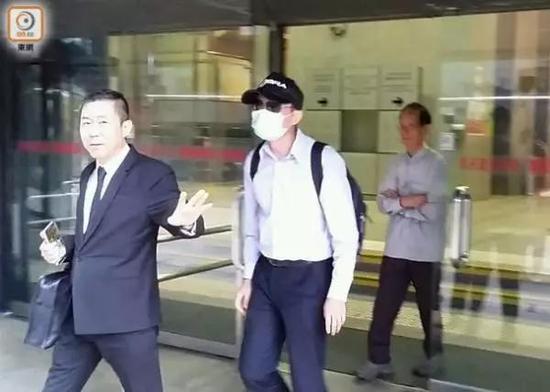 方铿强(中) 图自东网