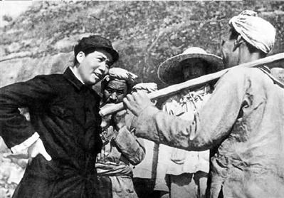 ë���쵼�������練������ʷ���鼰��ʾ