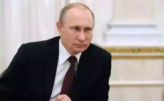 �վ���հ������Ĺ��ͬ��ʥ