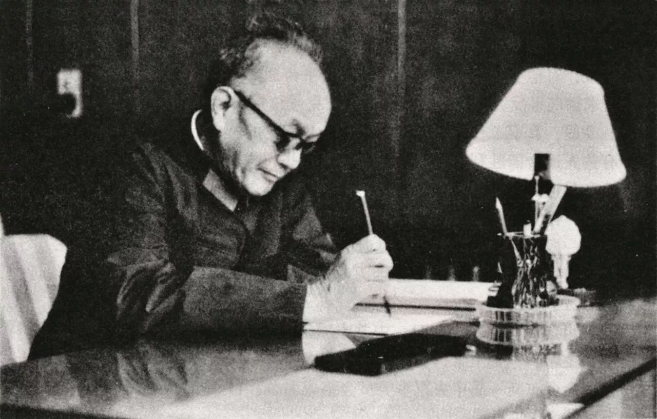 �ƿ˳ϣ����Ͼ��¶�δ�� �����ȷ����ë��ϯ