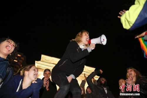 ������ѡ��ӭѡ����ͶƱ ����������Ӫ�����������